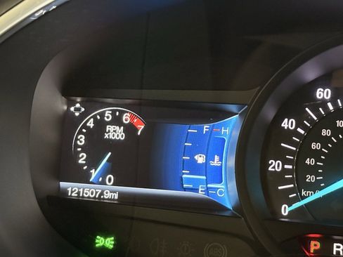 Used 2015 Ford Edge Titanium image 32