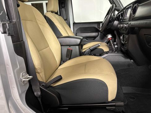 Used 2022 Jeep Wrangler Sport image 22