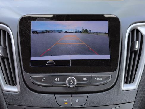 Used 2024 Chevrolet Malibu LS FWD image 24