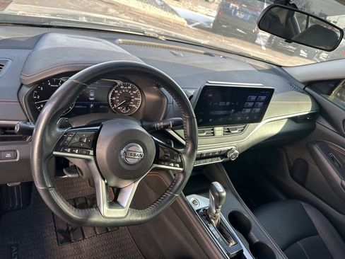 Used 2019 Nissan Altima 2.5 SR image 13