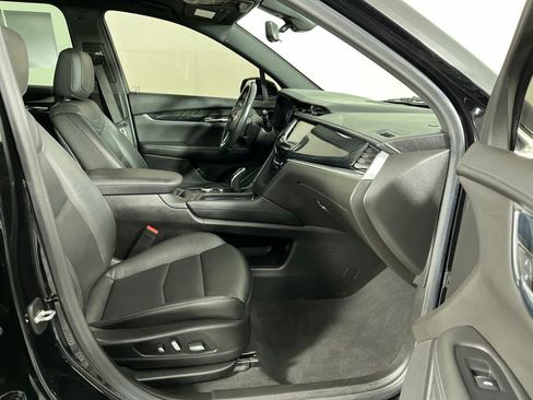 Used 2020 Cadillac XT6 Premium Luxury AWD/4WD image 7