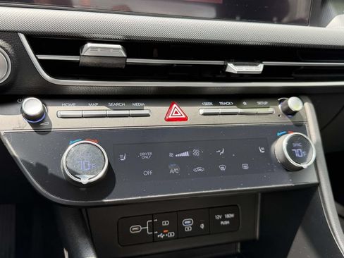 Certified 2025 Hyundai Sonata SEL FWD image 31