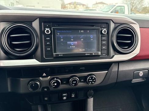 Used 2018 Toyota Tacoma SR5 image 27