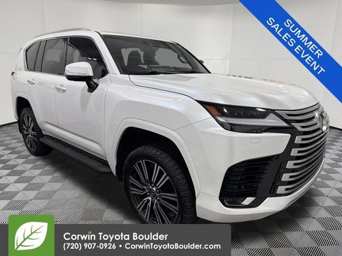 Used 2024 Lexus LX 600 4WD w/ Luxury Package image 1