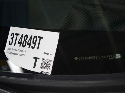 Used 2023 Toyota Corolla SE FWD image 29