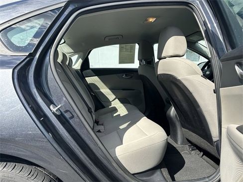 Used 2019 Kia Forte LXS image 19