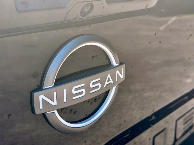 Used 2025 Nissan Frontier SV AWD/4WD image 13