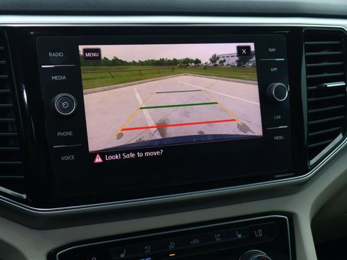 Used 2018 Volkswagen Atlas SEL Premium AWD/4WD image 27