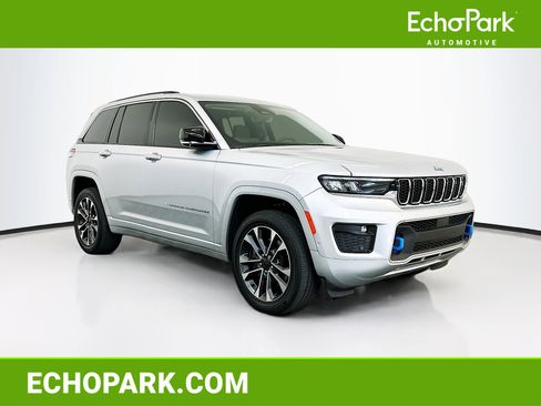 Used 2022 Jeep Grand Cherokee Overland w/ Luxury Tech Group IV image 1