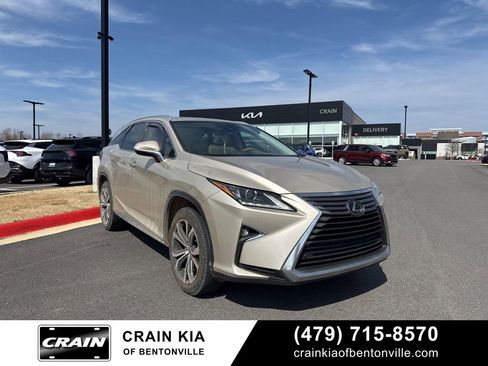 Used 2018 Lexus RX 350L Premium w/ Premium Package image 28