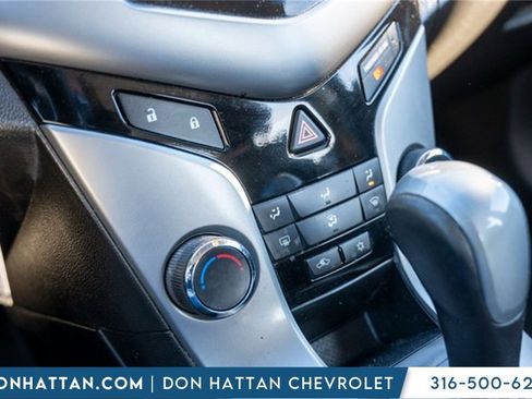 Used 2014 Chevrolet Cruze LT image 11