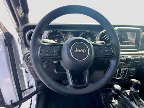 Used 2023 Jeep Wrangler Unlimited w/ Cold Weather Group AWD/4WD image 12