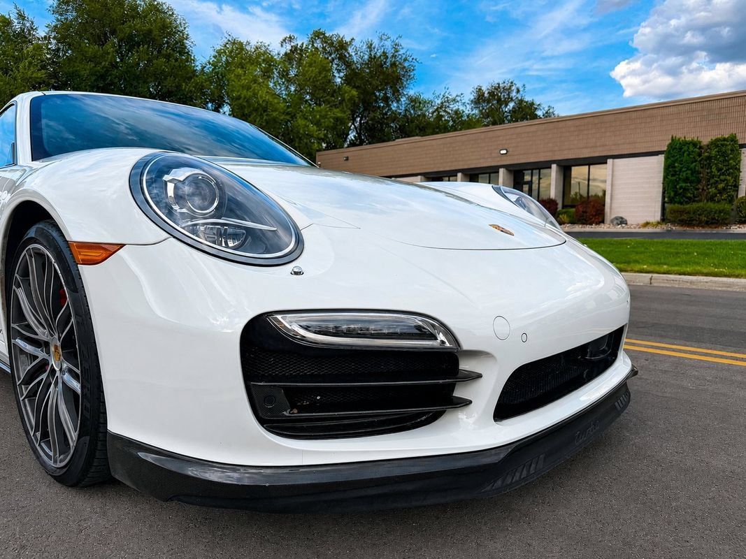 Used 2016 Porsche 911 Turbo AWD/4WD image 31