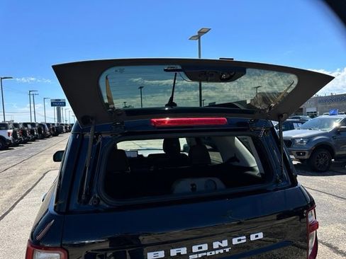 Certified 2023 Ford Bronco Sport Outer Banks w/ Tech Package AWD/4WD image 7