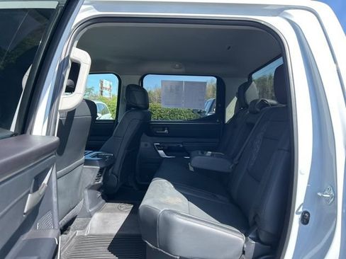 Used 2023 Toyota Tundra Limited AWD/4WD image 17