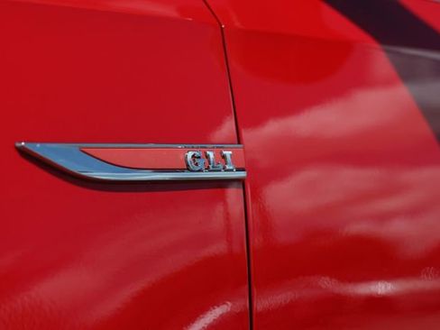 Used 2017 Volkswagen Jetta GLI image 48