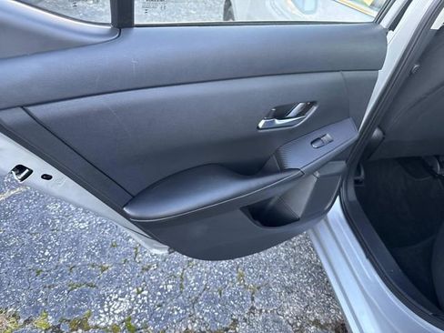 Used 2023 Nissan Sentra SV image 17