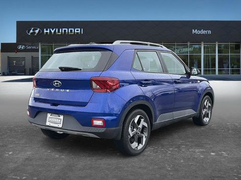 Certified 2023 Hyundai Venue Limited image 3
