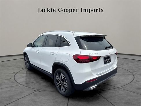 New 2025 Mercedes-Benz GLA 250 image 3