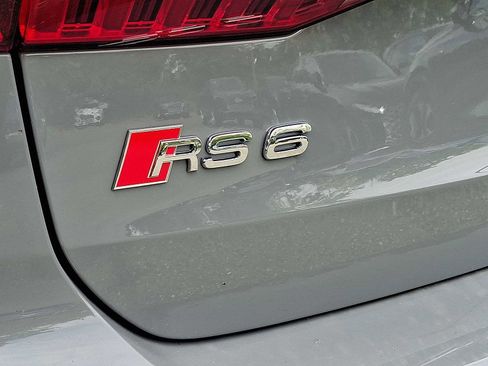 New 2026 Audi RS 6 performance image 17
