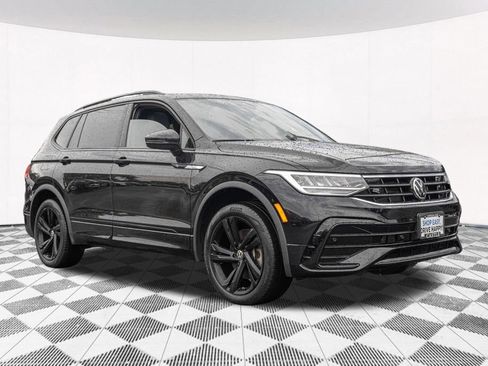 Certified 2024 Volkswagen Tiguan SE R-Line AWD/4WD image 11