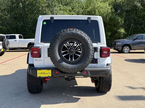 New 2026 Jeep Wrangler Unlimited Rubicon AWD/4WD image 6