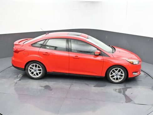 Used 2015 Ford Focus SE w/ Equipment Group 201A FWD image 16