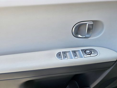 Certified 2024 Hyundai Ioniq 5 SEL RWD image 23