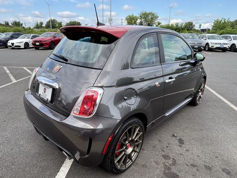 Used 2019 FIAT 500 Abarth w/ Popular Equipment Package FWD image 7