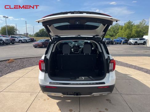 New 2025 Ford Explorer Active w/ Active Comfort Package image 27