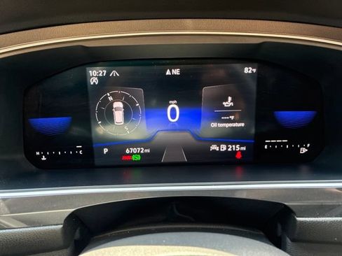 Used 2023 Volkswagen Tiguan SE w/ Panoramic Sunroof Package AWD/4WD image 25