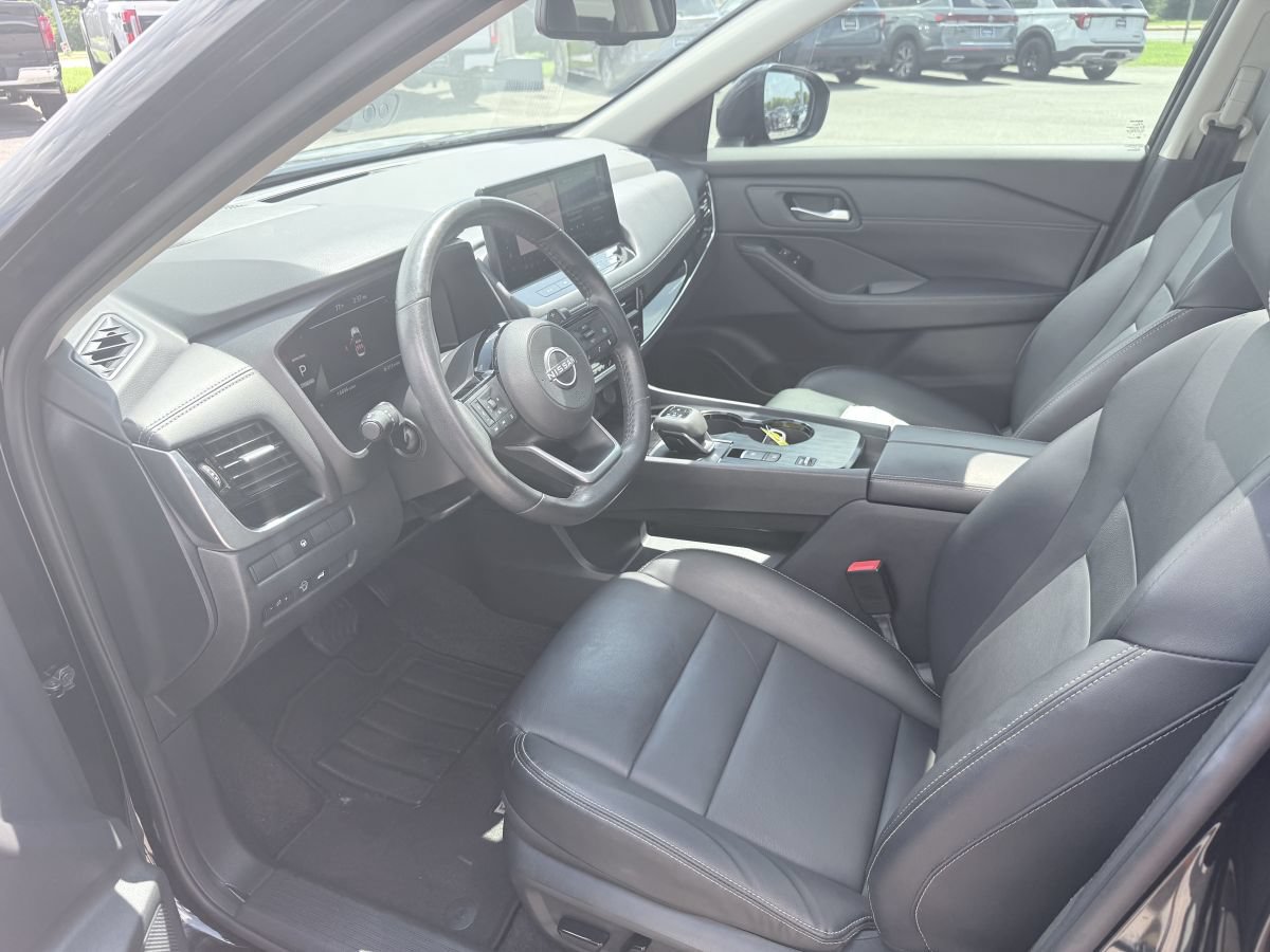 Used 2024 Nissan Rogue SL w/ SL Premium Package FWD image 9