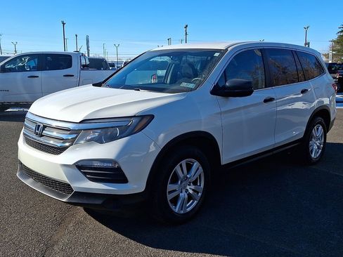 Used 2018 Honda Pilot LX image 3