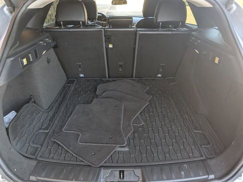 Used 2017 Jaguar F-PACE Prestige image 29