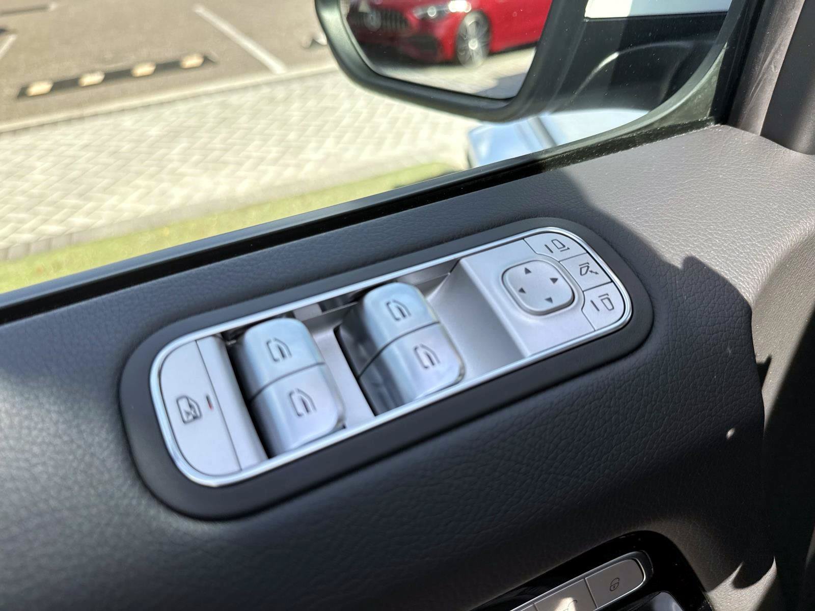 New 2027 Mercedes-Benz G 580 e image 18