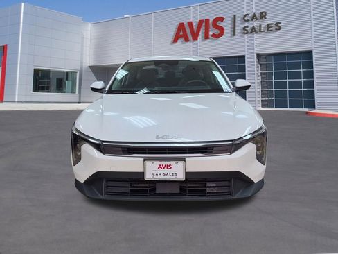 Used 2025 Kia K4 FWD image 2