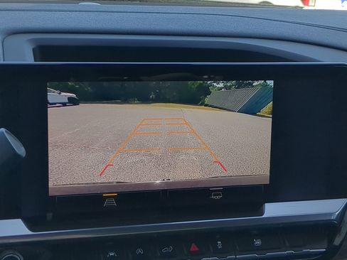 Used 2022 Chevrolet Silverado 1500 LT w/ Protection Package image 18