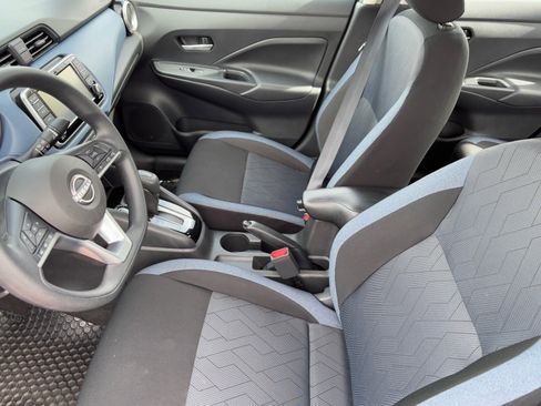 Certified 2025 Nissan Versa SV image 17