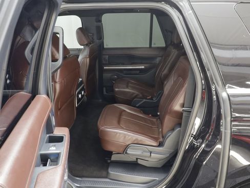 Used 2023 Ford Expedition Max Limited AWD/4WD image 17