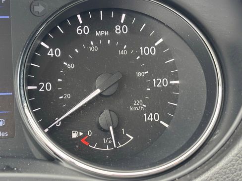 Used 2022 Nissan Rogue Sport SL image 26