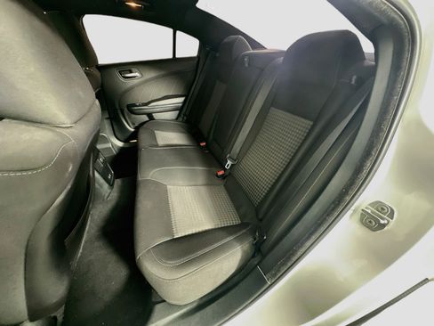 Used 2019 Dodge Charger R/T w/ Blacktop Package RWD image 28