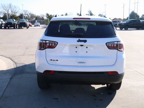 New 2026 Jeep Compass Latitude image 21