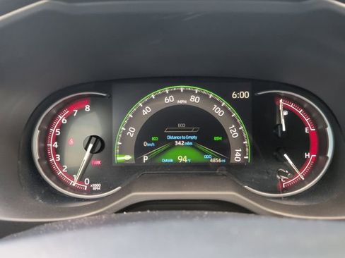 Used 2025 Toyota RAV4 LE FWD image 21