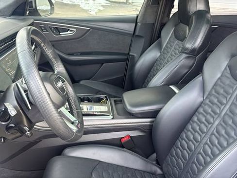 Used 2022 Audi RS Q8 4.0T image 25