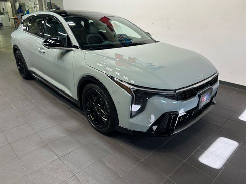 New 2026 Kia K4 GT-Line Turbo FWD image 2