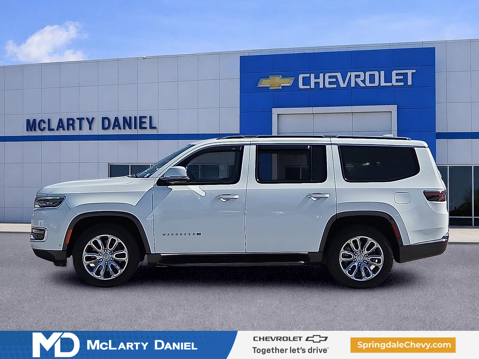 Used 2022 Jeep Wagoneer Series I AWD/4WD image 3