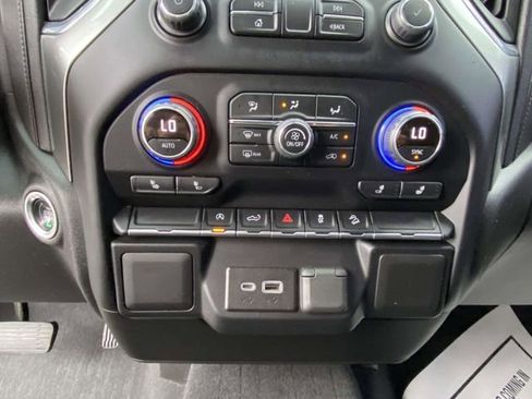 Used 2022 Chevrolet Silverado 1500 RST image 20