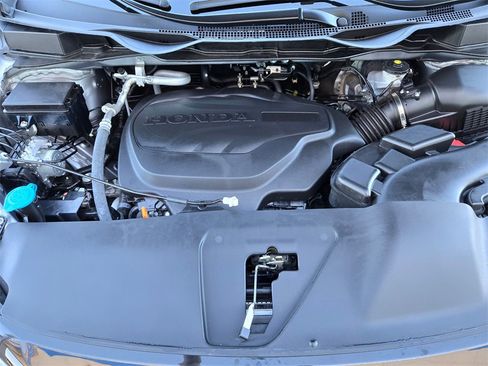Used 2024 Honda Odyssey Elite image 36