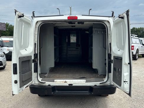 Used 2017 Nissan NV 2500 SV w/ Technology Package RWD image 13