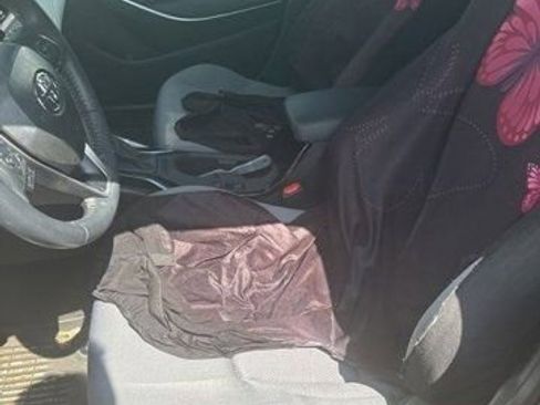 Used 2025 Toyota Corolla SE image 6